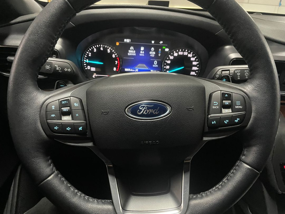 익스플로러 6세대 2.3 리미티드 4WD 중고차 19년11월 20년형 18979km 완전무사고 짧은키로수 A급상태 이미지