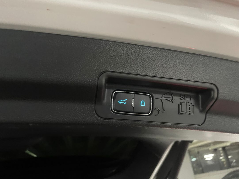 익스플로러 6세대 2.3 리미티드 4WD 중고차 19년11월 20년형 18979km 완전무사고 짧은키로수 A급상태 이미지