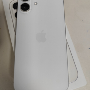 아이폰 15 플러스 화이트 128GB 풀박스 이미지