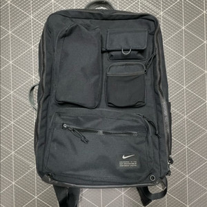 [중고] 나이키 유틸리티 엘리트 백팩 32L 블랙 이미지