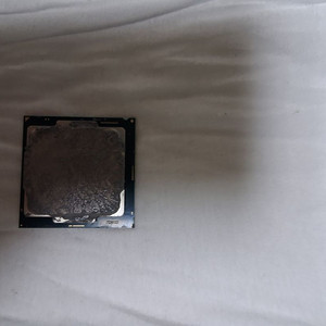 i7 8700 cpu판매합니다 가격은12만원입니다 이미지