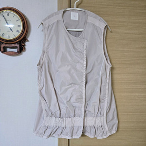 구호(KUHO) 여성 경량 조끼 이미지