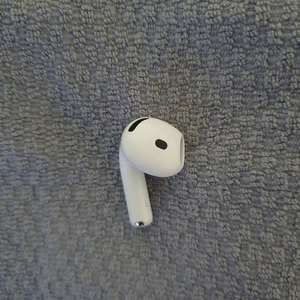 에어팟4세대 유닛 이미지