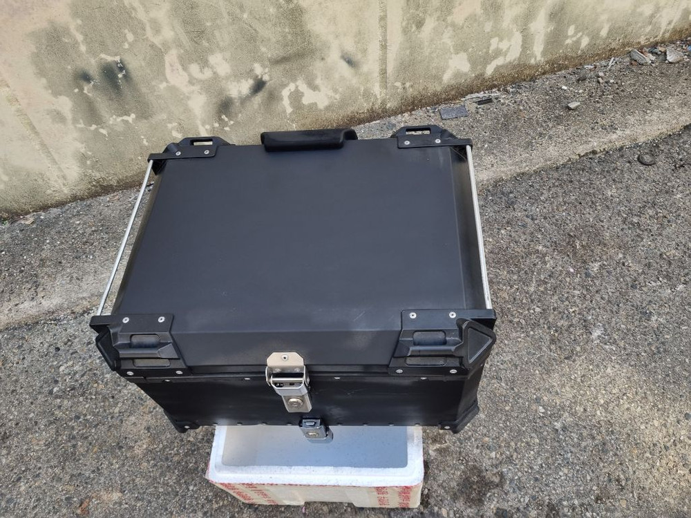 오토바이 탑박스 이미지