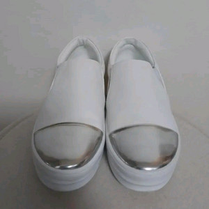 여성 씨고 메탈 화이트 슬립온 , 캐주얼화 (245) 이미지