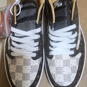 나이키 스니커드 운동화 패턴 275 이미지