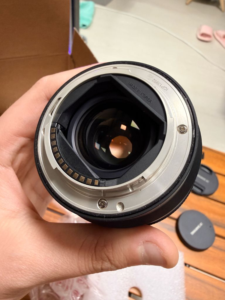 삼양 AF 85mm F1.8 P FE 렌즈 소니 마운트 판매합니다 이미지