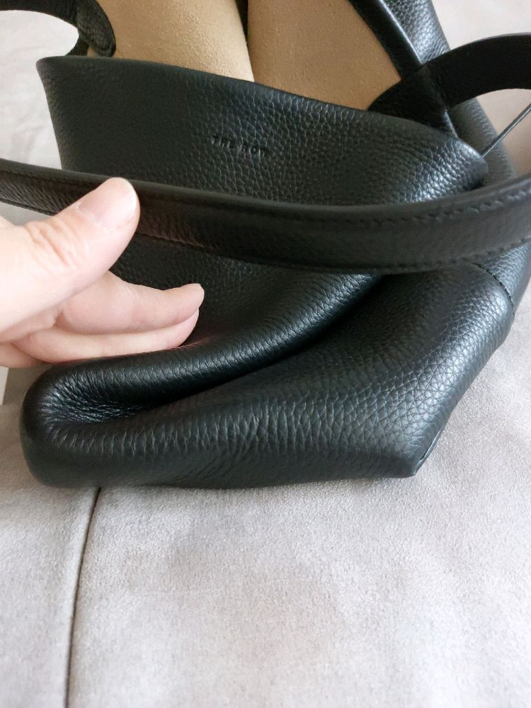 더로우 파크백 미듐 이미지