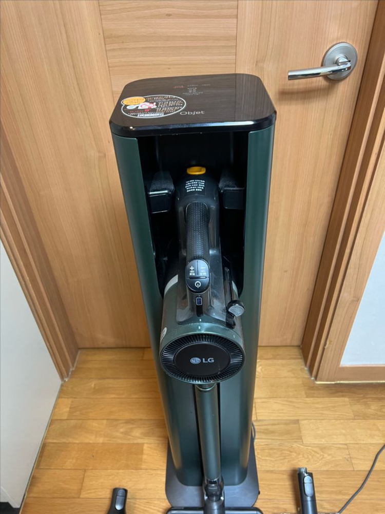 LG코드제로 A9s 오브제 카키 올인원타워 이미지