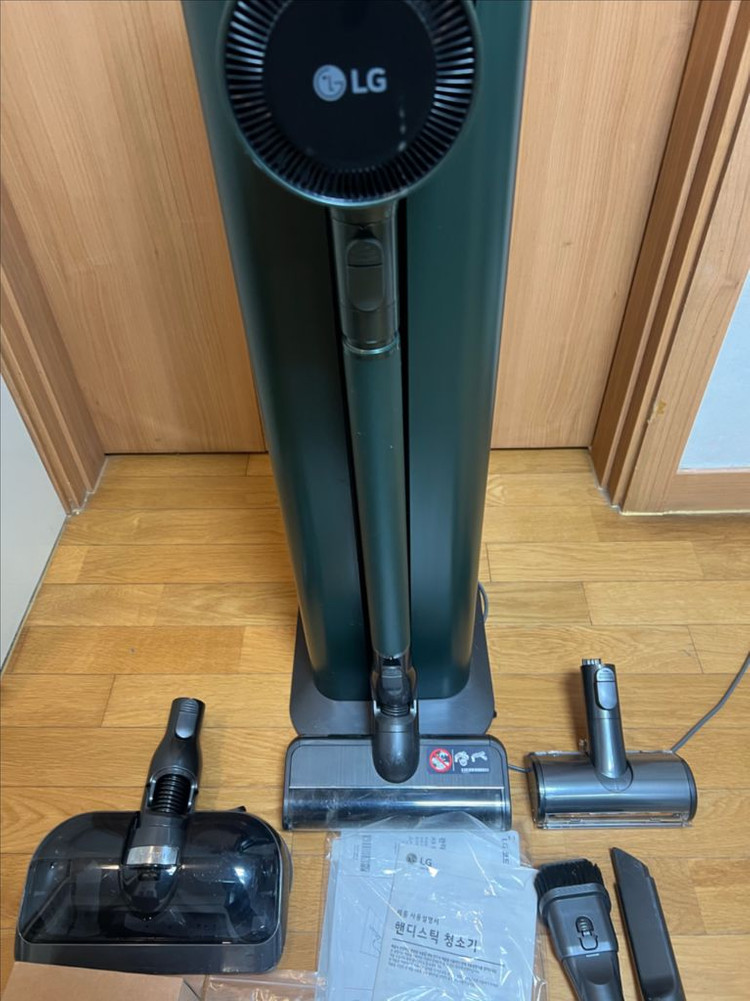 LG코드제로 A9s 오브제 카키 올인원타워 이미지