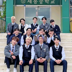 세븐틴 포토카드 ,트레카 한멤버당 일괄6만원에 가져가실분구해요 이미지