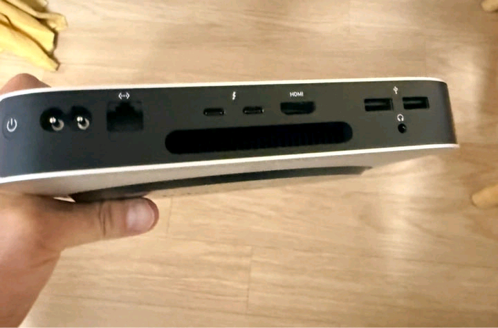 맥미니 M2 8G/256G. Mac mini M2. 이미지