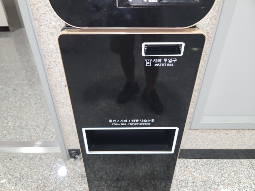 오더퀸 현금 카드 겸용 무인 아이스크림 키오스크 벨크로텍 POS 포스 카드단말기 핸드스캐너 이미지