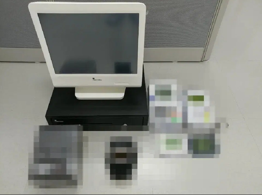 오더퀸 현금 카드 겸용 무인 아이스크림 키오스크 벨크로텍 POS 포스 카드단말기 핸드스캐너 이미지