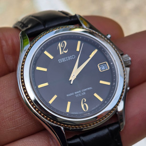 세이코 돌체 SADZ025 초슬림 드레스워치 전파솔라 상태최상~ (정가 120만 원대~) 이미지