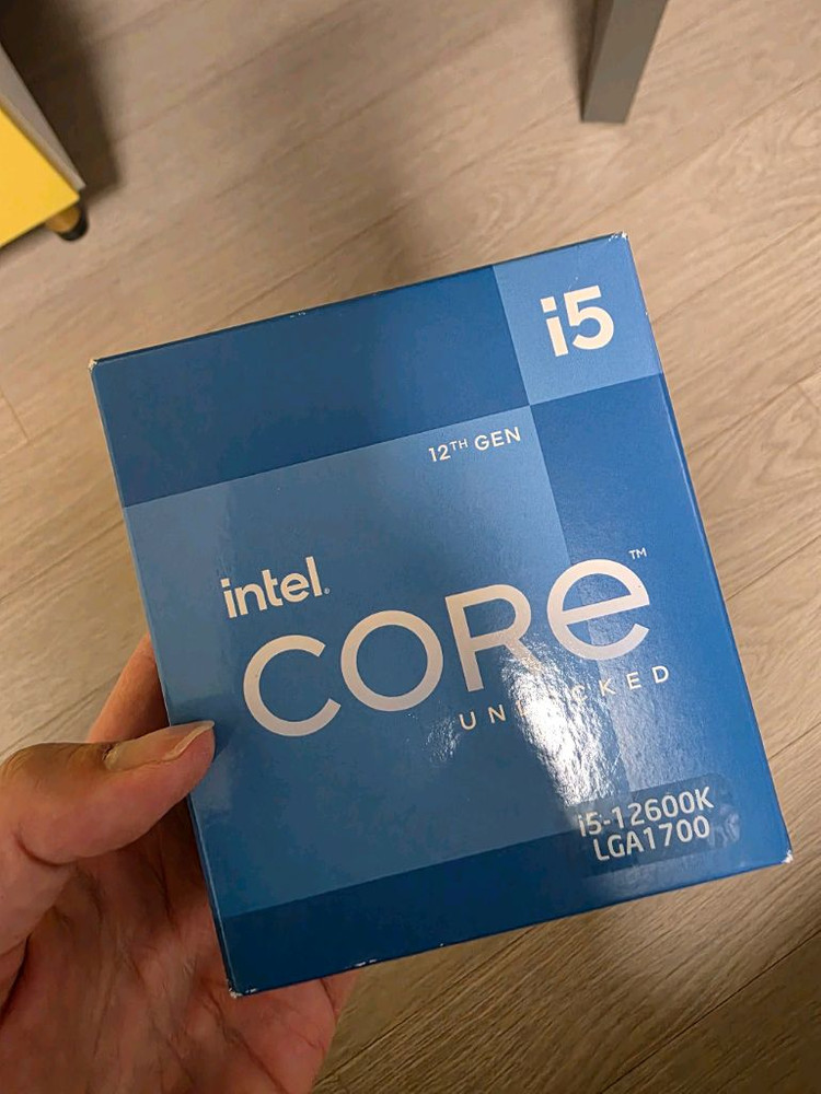 12600k z690d5 a다이16g램*2 케이스 파워 쿨러 글카 등 반본체부품 팝니다 이미지