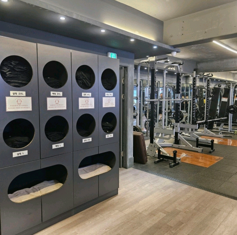 에브리데이짐 5~6개월권+ PT 4회 헬스장 양도합니다 (양도비X) (10월 14일까지) 이미지