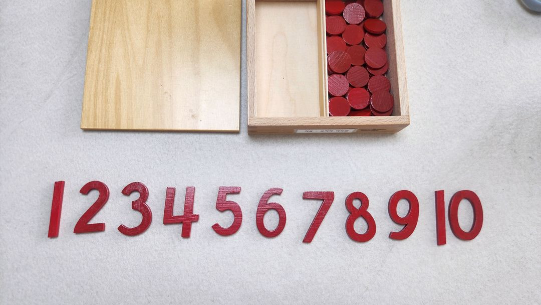 몬테소리 숫자와 바둑알 이미지