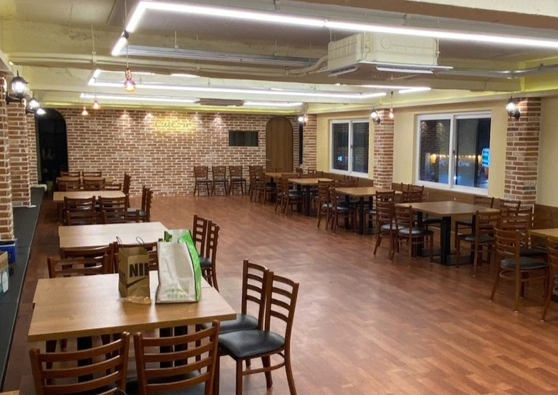 (( 미개봉 새상품 )) 캐빈체어, 캐빈의자, 카페의자, 업소용의자, 식탁의자, 식당의자, 업소용체어, 음식점의자 이미지