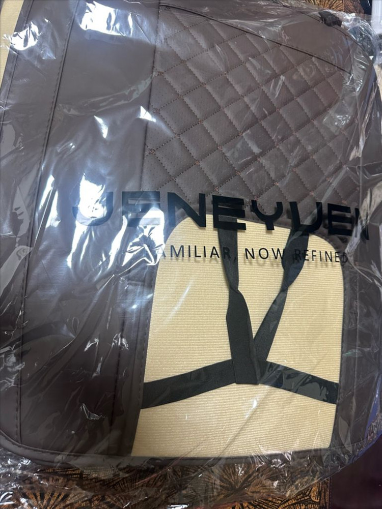 [새제품] 제니븐 자동차 가죽 카시트 좌석등받이 , 헤드 커버 및 핸들커버 이미지