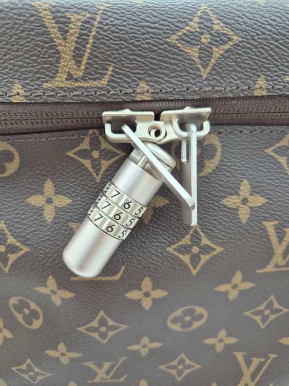 [중고명품 럭스올 울산점] 루이비통 호라이즌 소프트 더블 65 캐리어 M20111 이미지