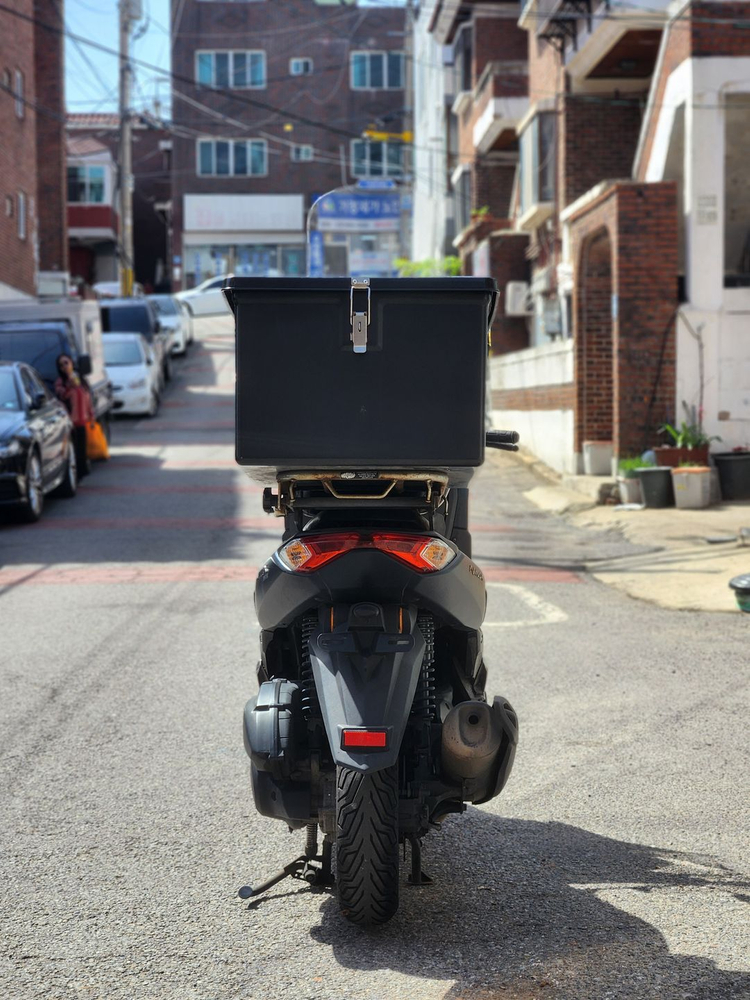 23년식/nmax155cc/배달세팅/카울최상급,주행컨디션최상급매물팝니다! 이미지