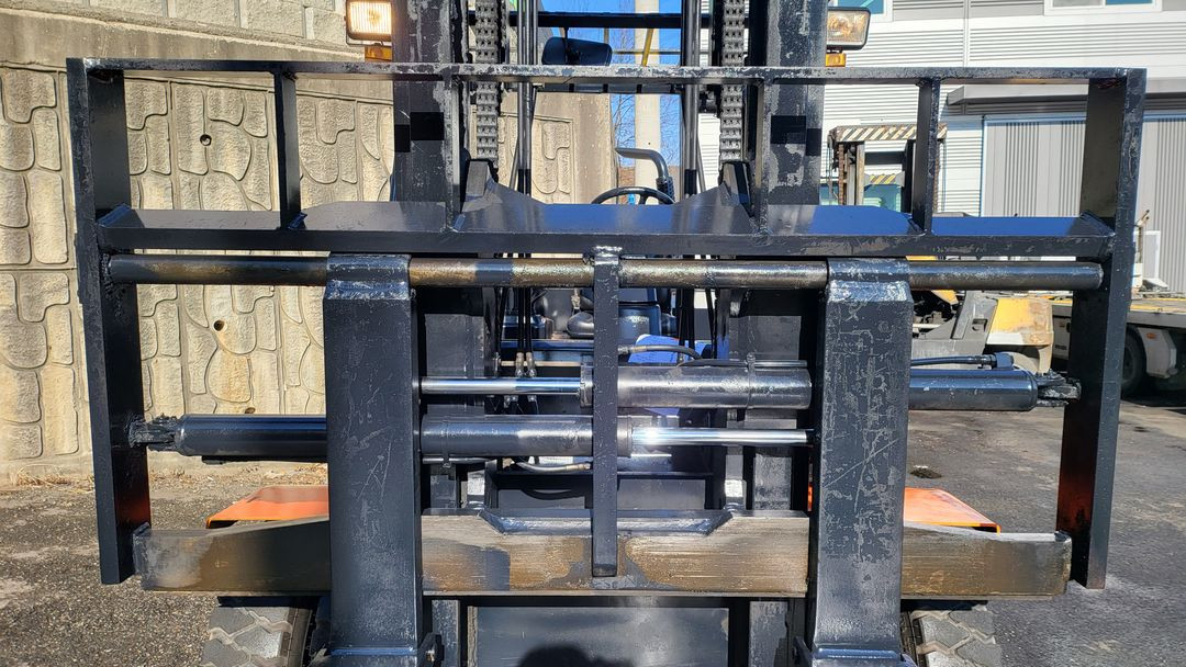 두산 7톤 편개식 자동발 습식브레이크 디젤지게차 이미지