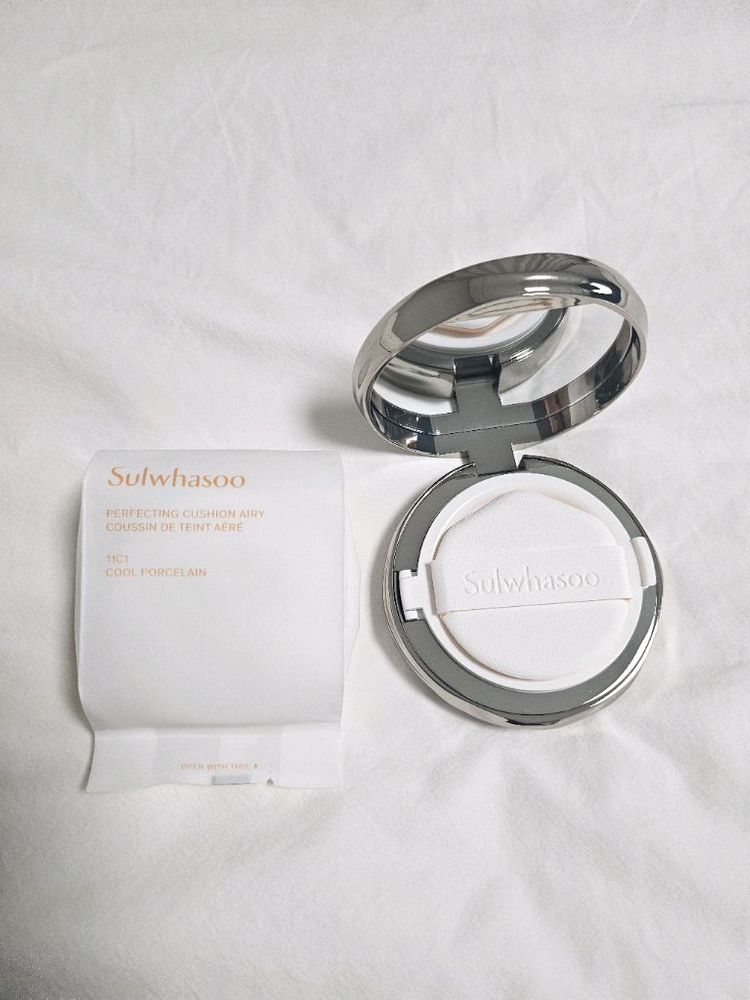 설화수 퍼펙팅 쿠션 에어리 (11C1 / 쿨 포슬린) 새상품 팝니다! 이미지