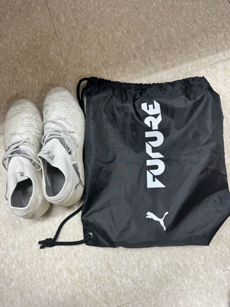 퓨마 퓨처8 얼티메이트 mg 260팝니다 이미지