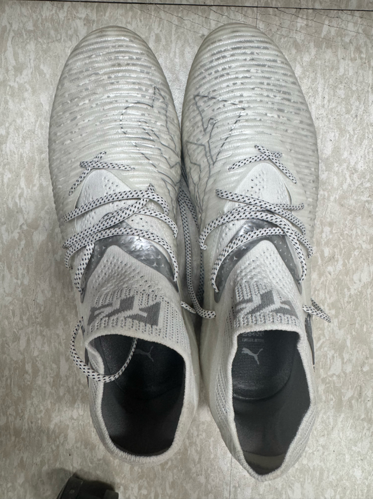 퓨마 퓨처8 얼티메이트 mg 260팝니다 이미지