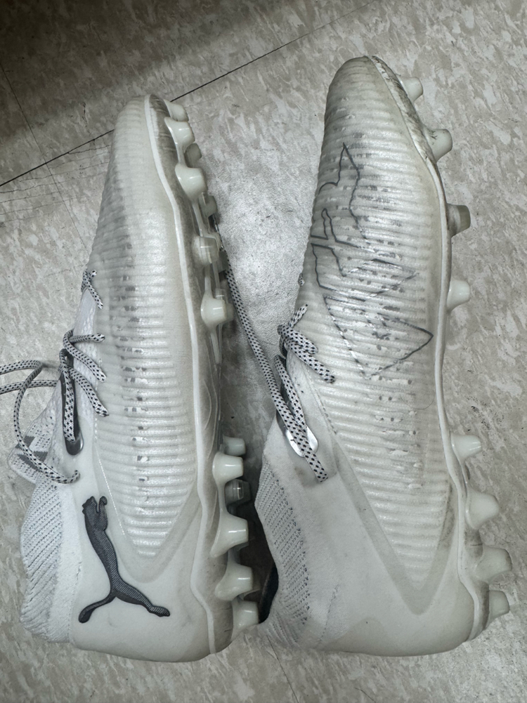 퓨마 퓨처8 얼티메이트 mg 260팝니다 이미지