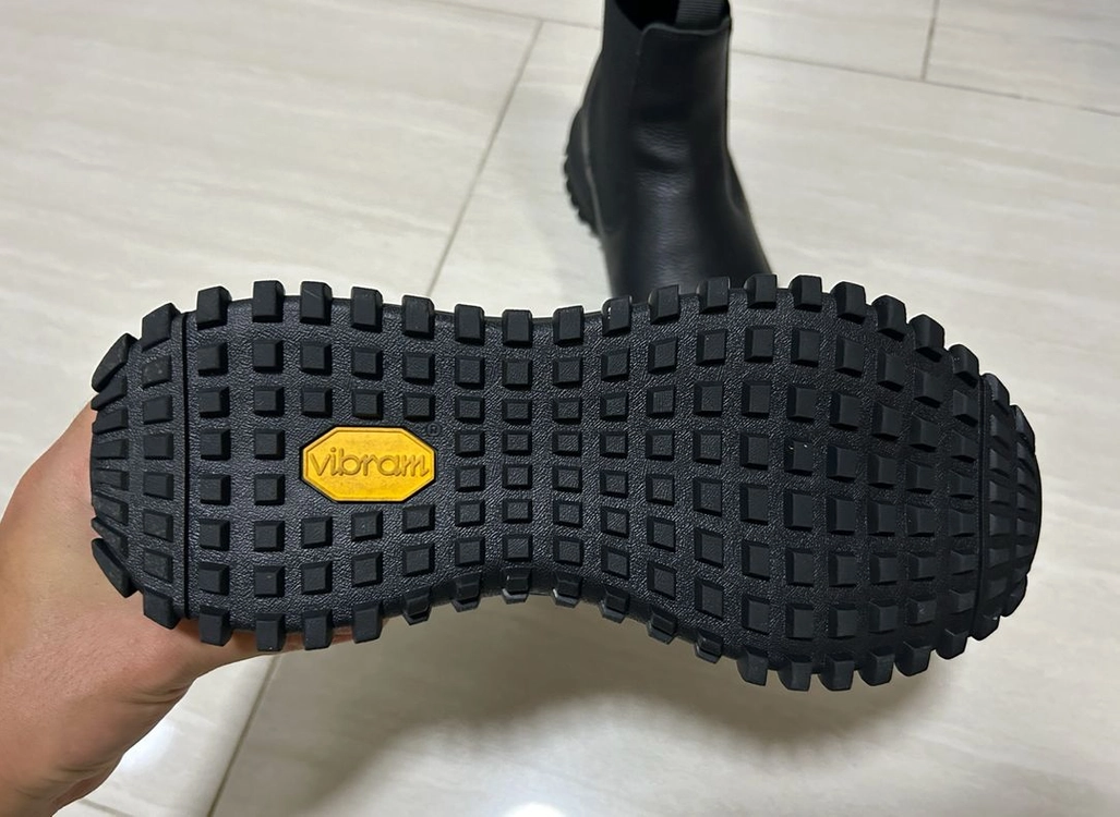 디에메 라몬 첼시부츠 비브람 밑창 이미지
