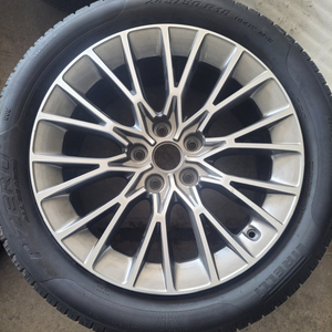 제네시스 G80 RG3 18인치 순정 휠타이어 4본세트 245/50R18 이미지