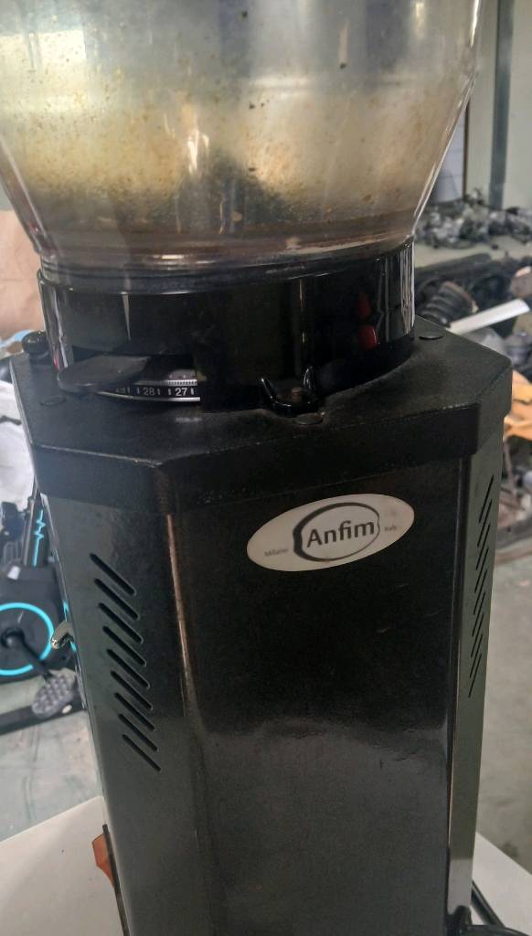 커피 그라인더 이미지