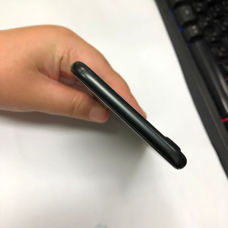 아이폰7 128GB 블랙 중고폰 배터리100% 레트로감성 인스타 카메라폰 사진폰 111275 이미지