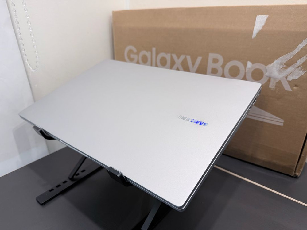 삼성 갤럭시북4 사무용 노트북(코어3,8g/256g) 이미지