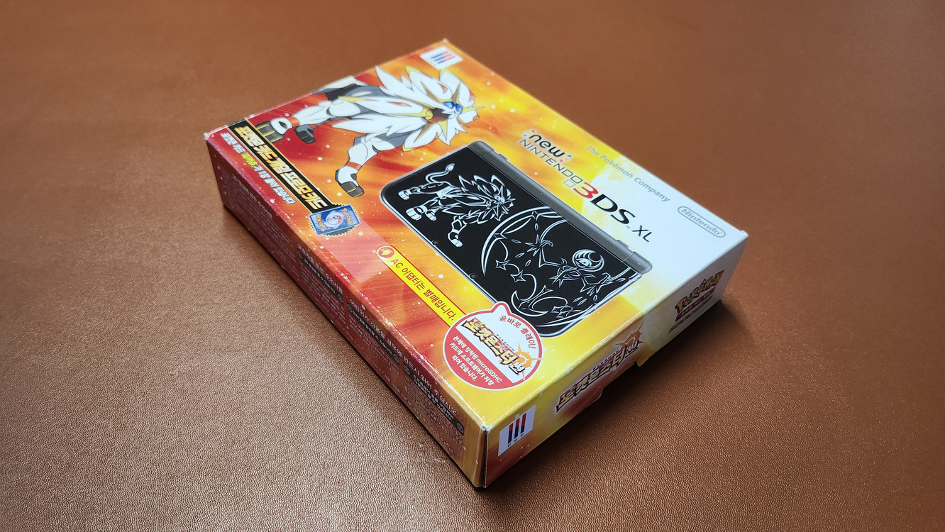 정발 닌텐도 new 3DS XL(뉴큰다수) 포켓몬스터 썬 에디션 박스 이미지