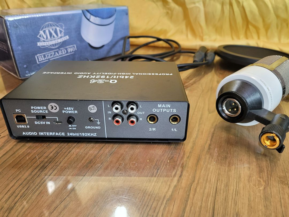 오디오인터페이스+콘덴서마이크 Q-24 MXL990 팝필터 녹음 작곡 이미지
