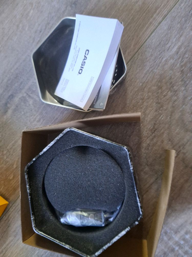 지샥 무쏘 G-SHOCK GM-5600U 팝니자 이미지