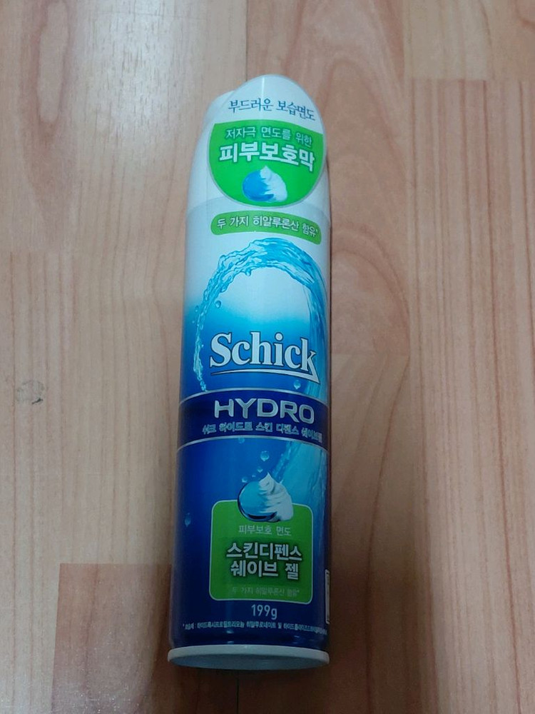 쉬크 면도기 3개와 면도날 10개 이미지