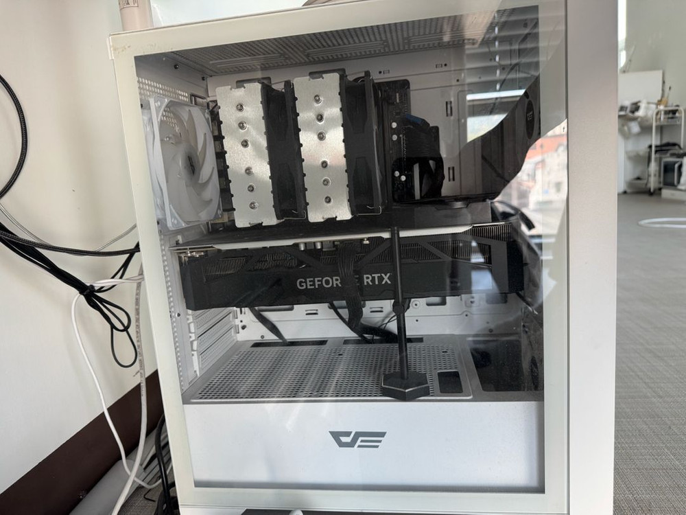 4080 super / 7800x3d / 32GB / ssd 1TB 게이밍pc / 4080s 783d 이미지