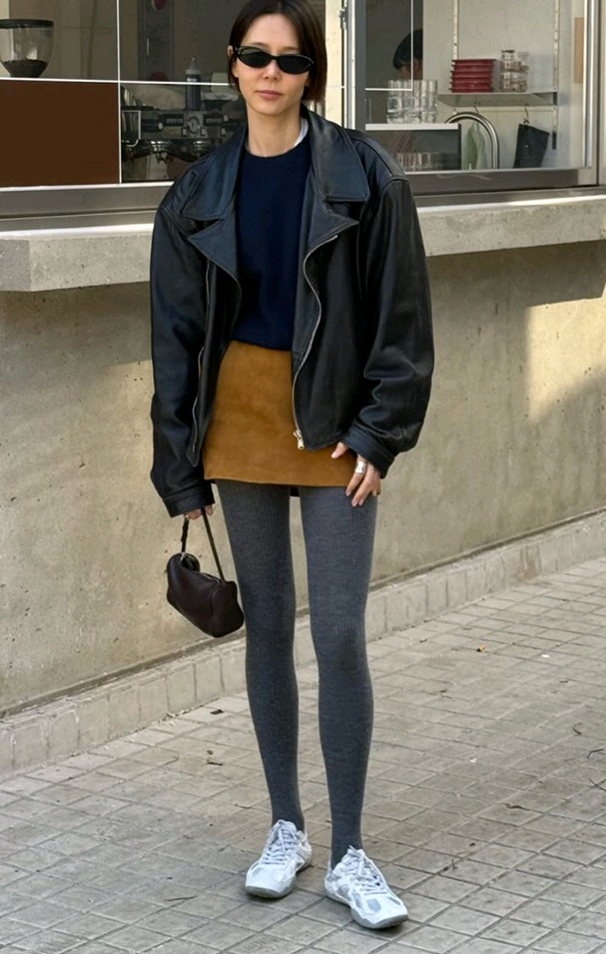 The Row 더로우 90S 토트백 에보니브라운 이미지