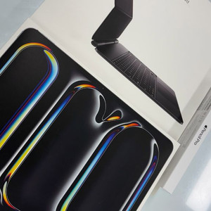 (단순 개봉)아이패드 프로 13 m5 wifi256g + 매직키보드 + 펜슬 프로 이미지