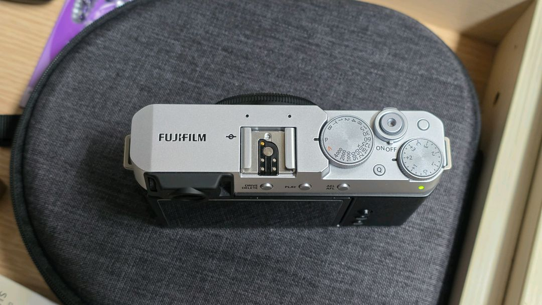 후지필름 X-E4 카메라 바디 + 빌트록스 렌즈 이미지