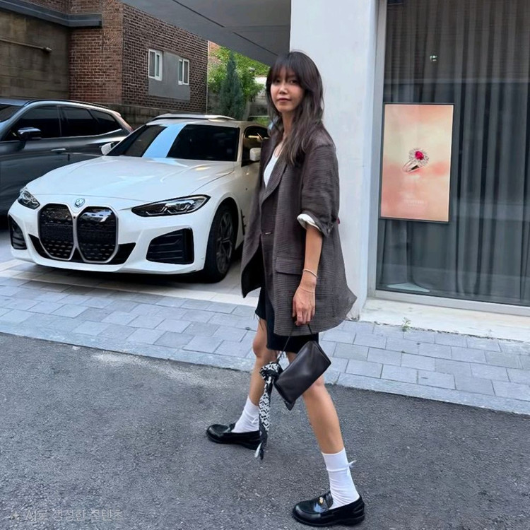 The Row 더로우 90S 토트백 에보니브라운 이미지