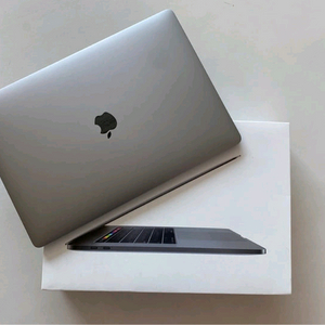 맥북프로 2018 15인치 (32g,500g ssd) 이미지