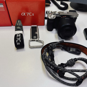 (26.3.3구매) 소니 미러리스카메라 A7C2 + 50.8mm + 피지테크전용스트랩 (s급) 이미지