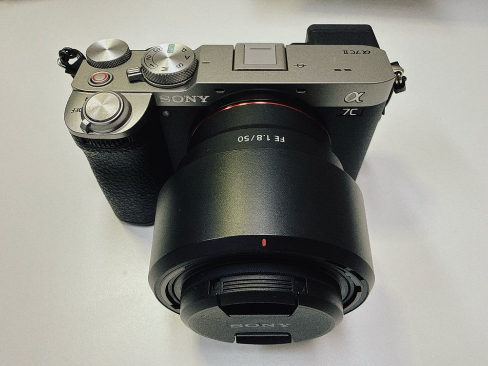 (26.3.3구매) 소니 미러리스카메라 A7C2 + 50.8mm + 피지테크전용스트랩 (s급) 이미지