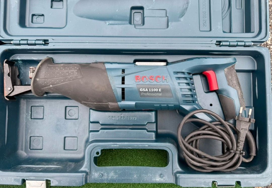 보쉬 전기 컷소 GSA1100E 이미지