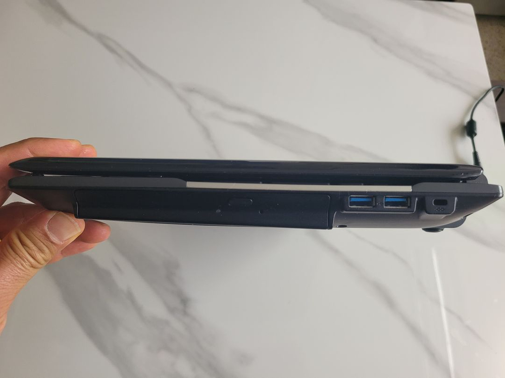 삼성전자 Sens NT-RF510-S56S 15인치 (M460,4G,SSD128G,WiFi) 노트북 팝니다 이미지